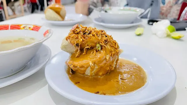 Bakso Raksasa Mas Adi Bontonompo