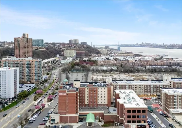 Homewood Suites by Hilton Edgewater-NYC Area