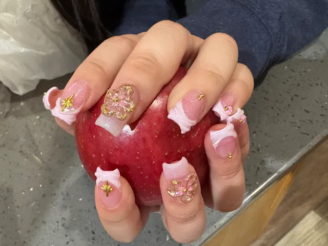 Lucky Nail & Spa