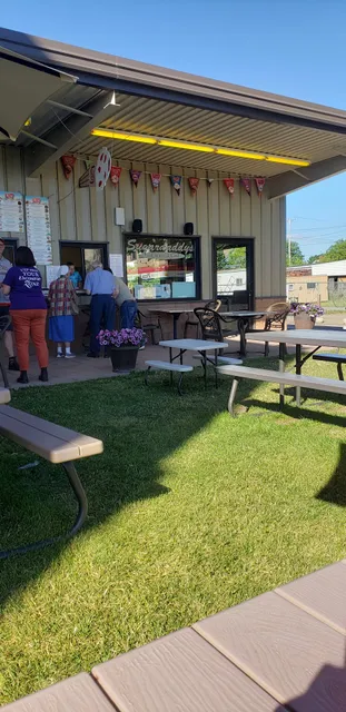 Sugar Daddy's Ice Cream-Grill