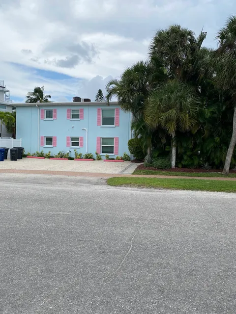 A Beach Bungalow On Siesta Key