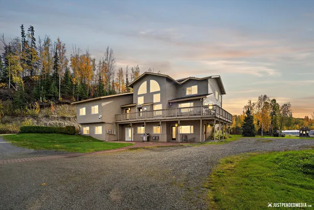 Alaska Sunset View Resort