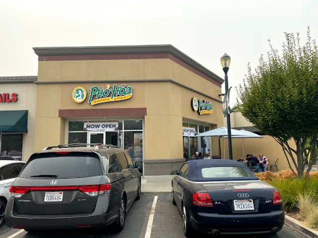 Pho Hoa Noodle Soup - Pinole