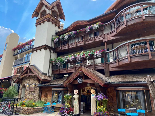 Pano European Boutique