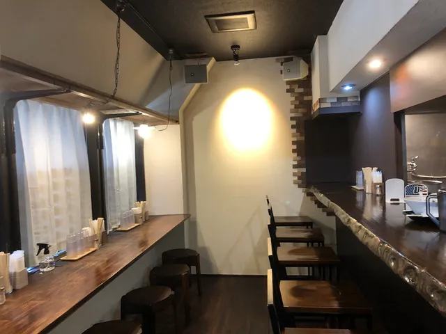 台湾ラーメンと酒菜のお店ジャン&スワン