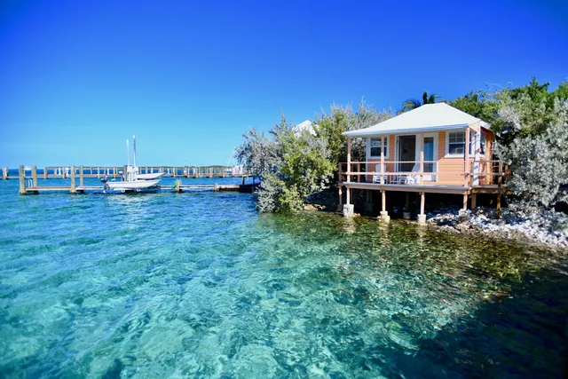 Staniel Cay Yacht Club