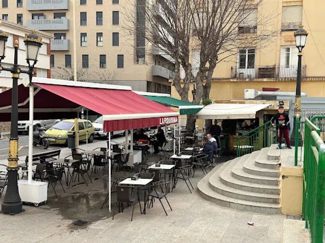 La Riquísima I café Bar/kebab