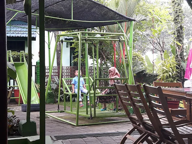 Warung Lesehan Parahiyangan