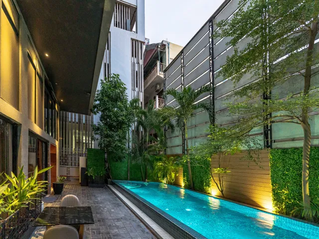 CHECK inn Phnom Penh BKK 1