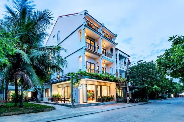 Lacasa Old Town Villa