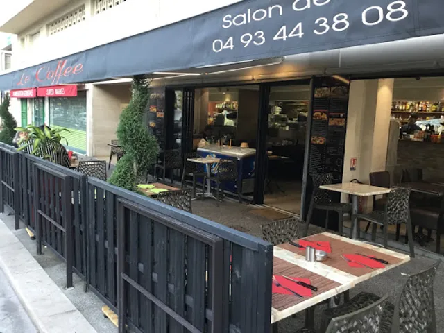 Le coffee restaurant
