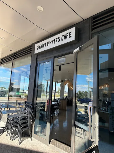 Skinny Dippers Cafe