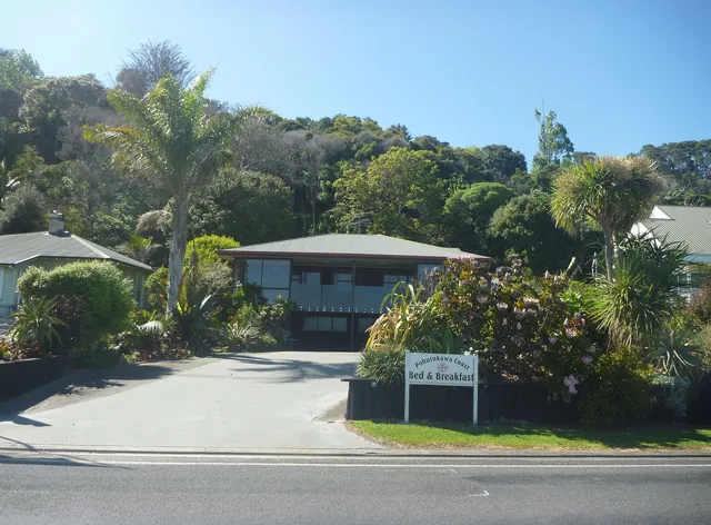 Pohutukawa Coast BnB