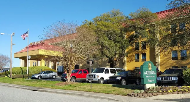 La Quinta Inn & Suites by Wyndham Charleston Riverview