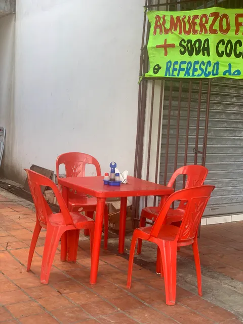 Almuerzos y Cena Claudia