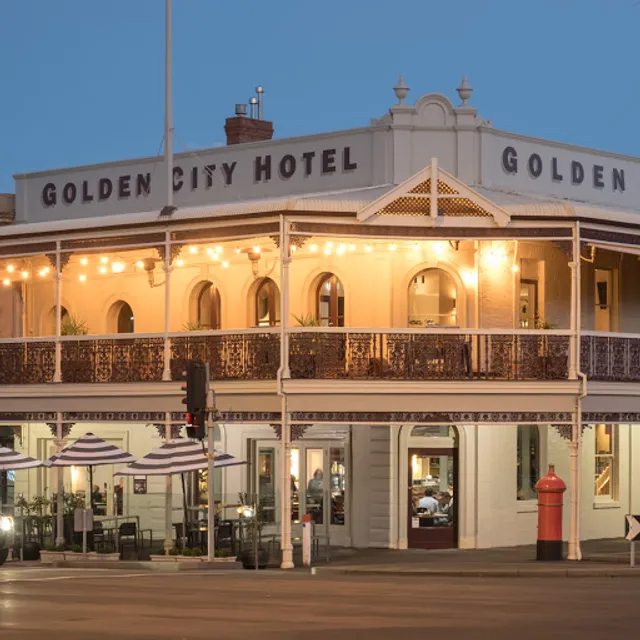 Golden City Hotel
