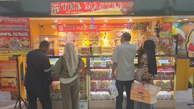 The Master Layer Premium Batam