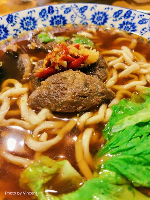 六里屯麵食專家 美崙旗艦店