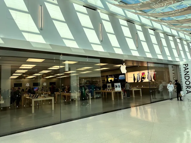 Apple Towson Town Center