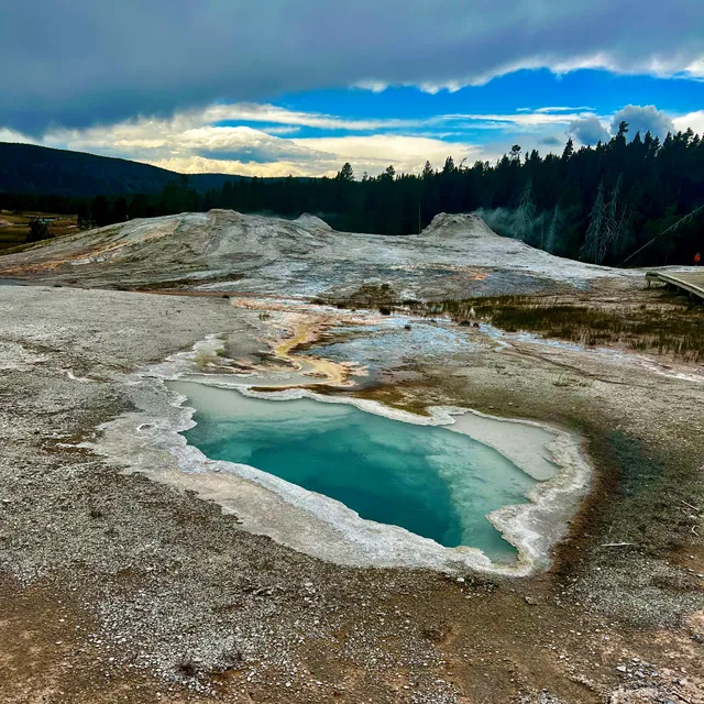 Marmot Cave Geyser
