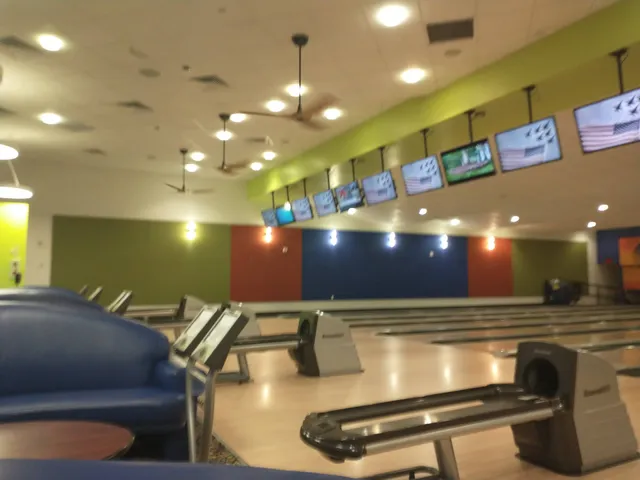 Stars And Strikes Bowling Center