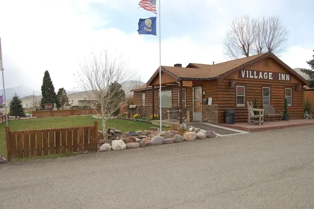 Village Inn Motel