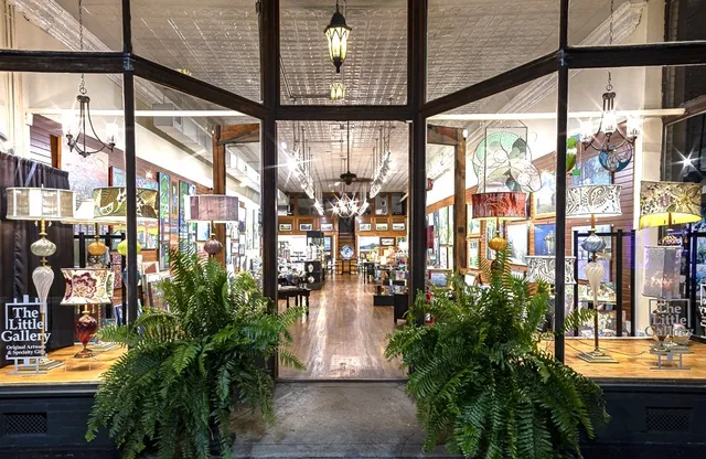 The Little Gallery - Art Gallery - Art Consultancy and Specialty Gifts