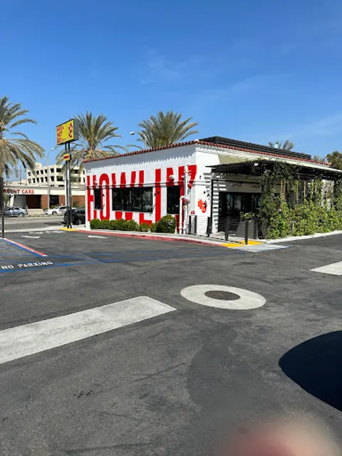 Howlin' Ray's Hot Chicken - Pasadena