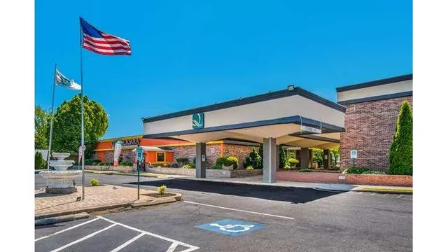 Quality Inn & Suites York East