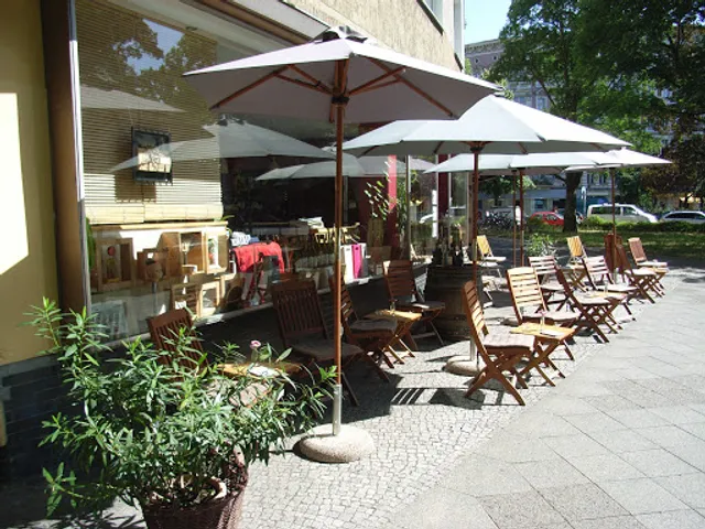 altrovino Weinhandlung & Weinbar