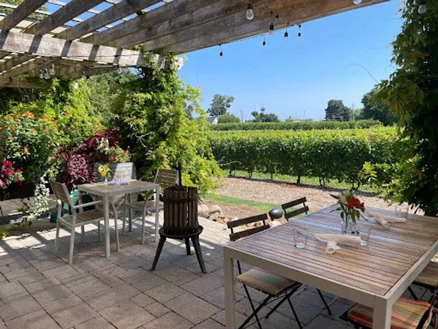 The Good Earth Food and Wine Co.