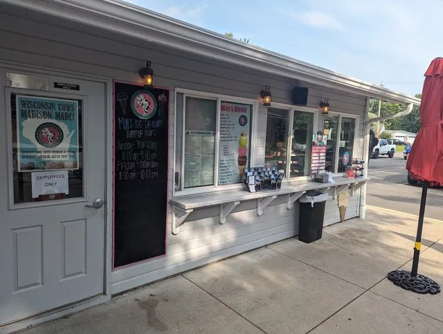 Moo's Ice Cream