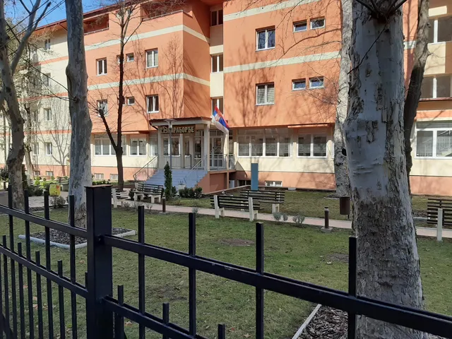 Дом ученика srednjih Skola "Karađorđe" Београд