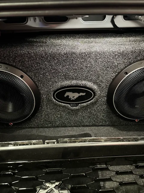 SoundWavez Car Audio