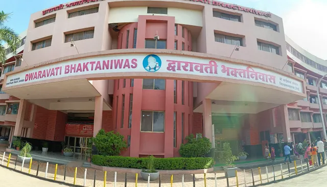 Dwarawati Bhaktniwas,Shirdi
