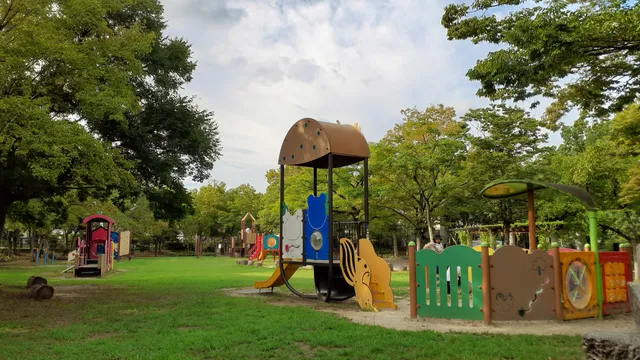 Kyoden-ike Ryokuchi Park (Shimin no Mori)
