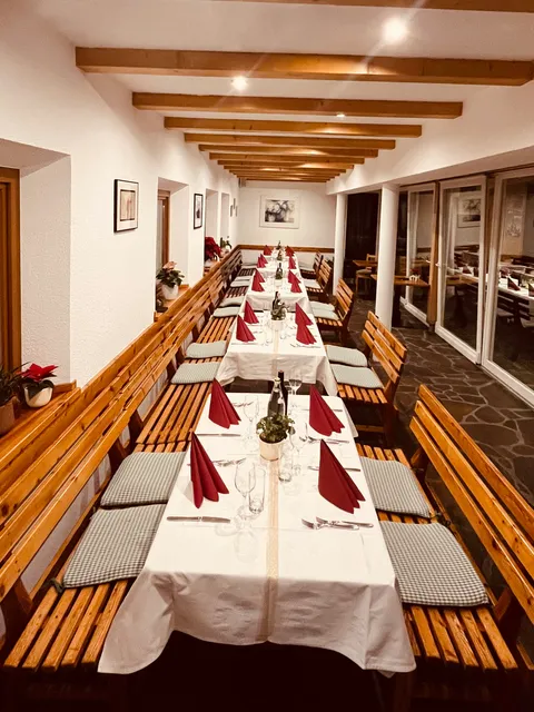 Kersh Bar Restaurant