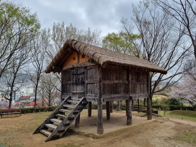 Bonghwangdong Historic Site