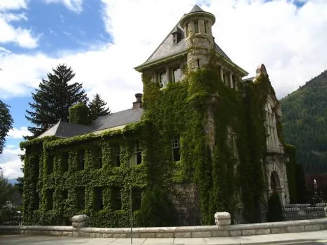 Nelson Museum, Archives & Gallery