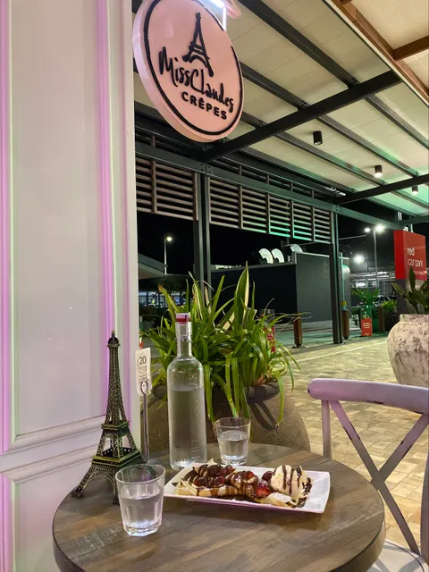 Miss Claudes Crepes Coomera