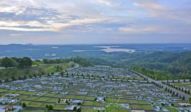 Nirvana Memorial Center 富贵纪念馆 Official