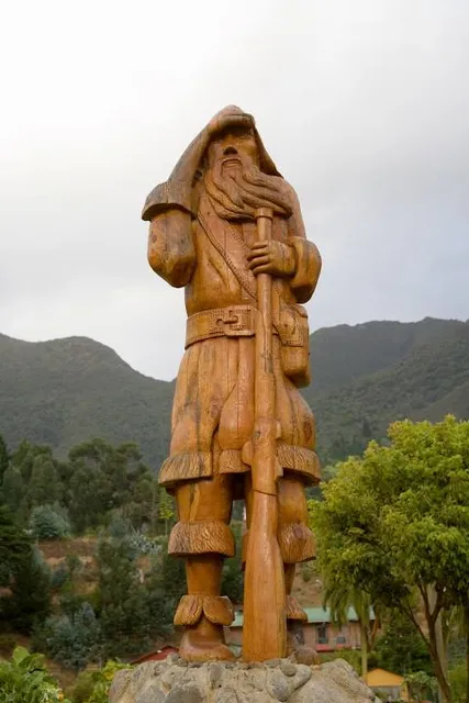 Alexander Selkirk Statue