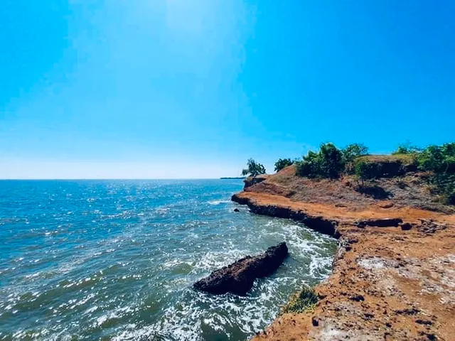 Pantai Lekok
