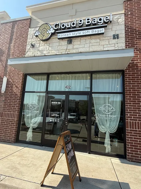 Cloud 9 Bagel