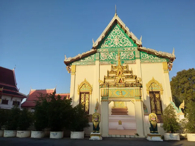 Wat Tai Pho Kham