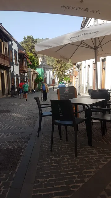 RESTAURANTE - CAFETERIA ARAUCARIA