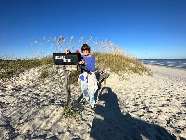 Kindred Spirits Mailbox