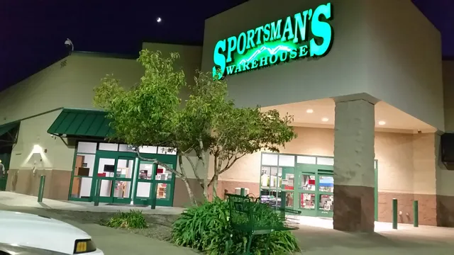 Sportsman's Warehouse