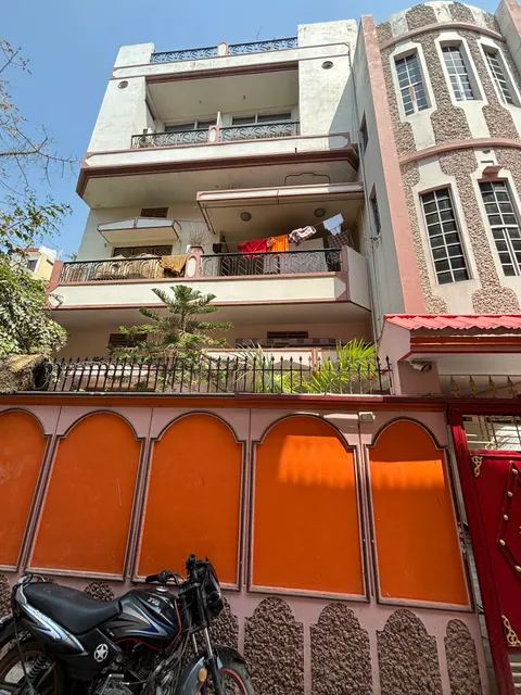 Ishan Paying Guest House