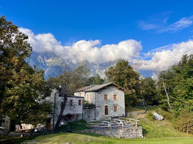 Rifugio Uschione - Ristoro e Pernottamento